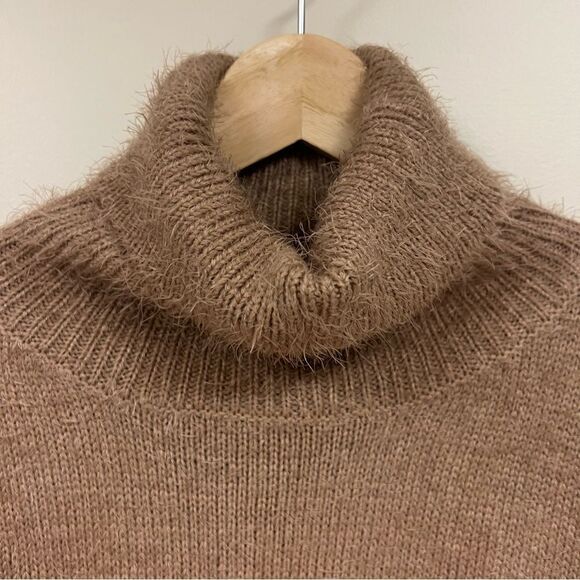 Pol fuzzy tan sweater with side buttons. Size M - Picture 3 of 6